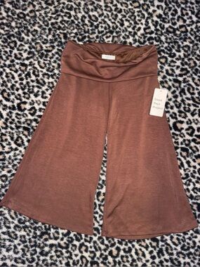 Dark brown gauchos